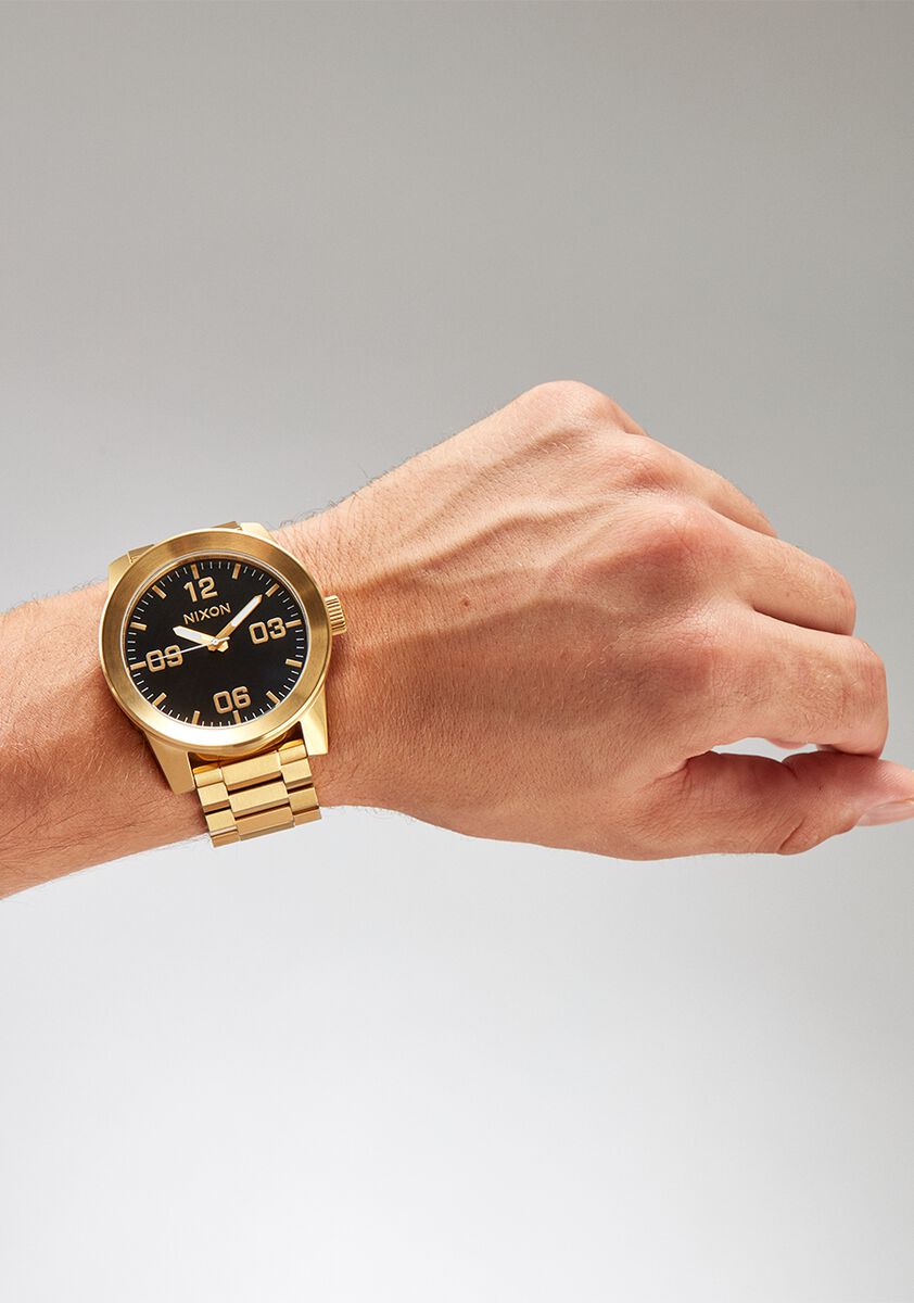 Nixon corporal gold sale