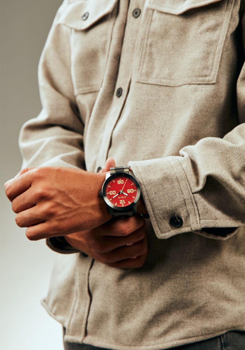 Nixon Corporal SS in Red Gunmetal Boardertown