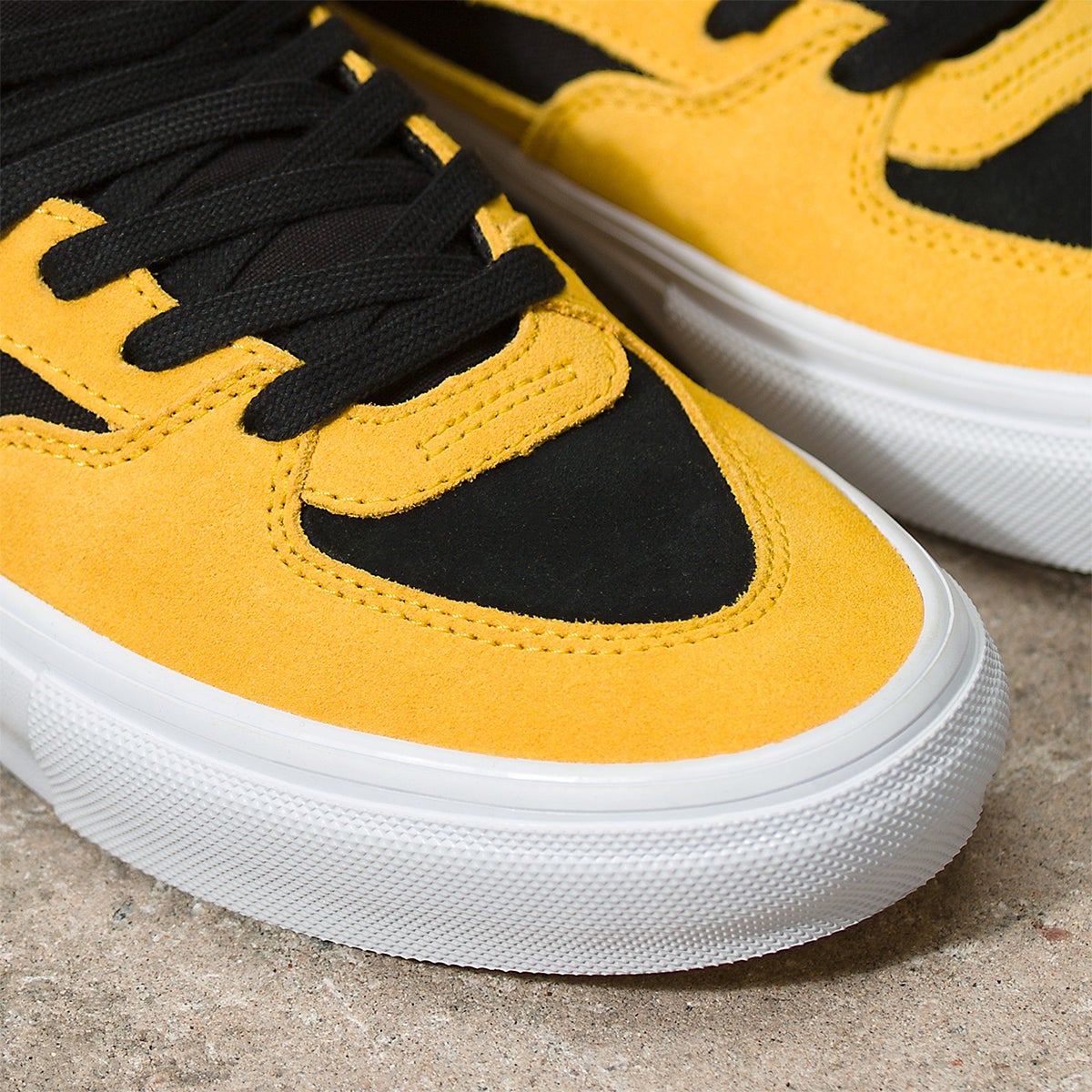 bruce lee vans half cab